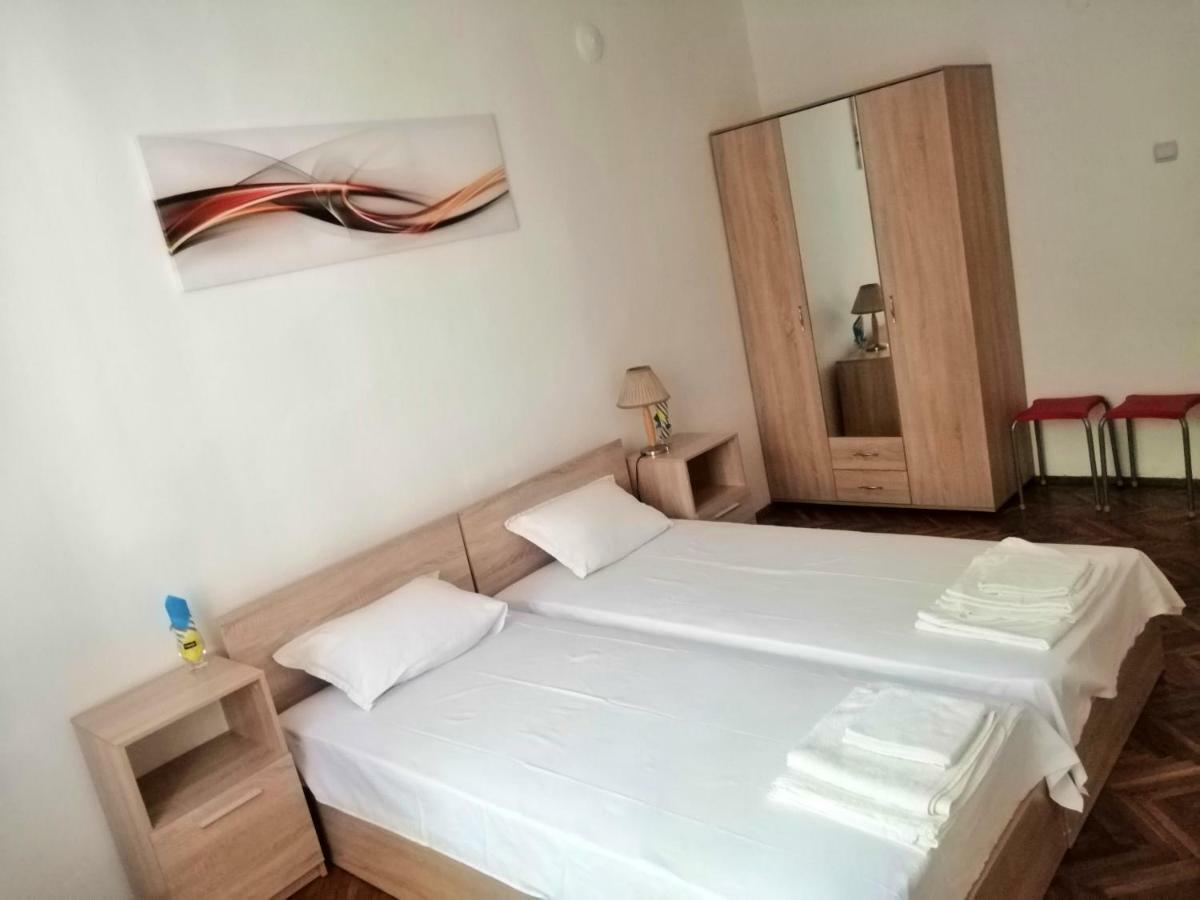 Top Location Near To City Center And Sea Garden Apartment Burgas Ngoại thất bức ảnh